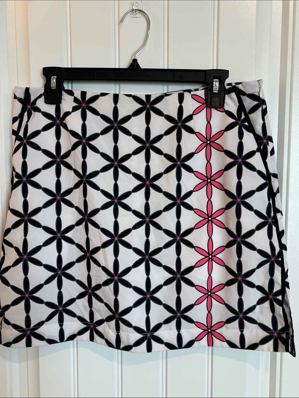 Golfini Twiggy Skort Size 6 Black White Pink Floral Golf Tennis - Picture 2 of 16